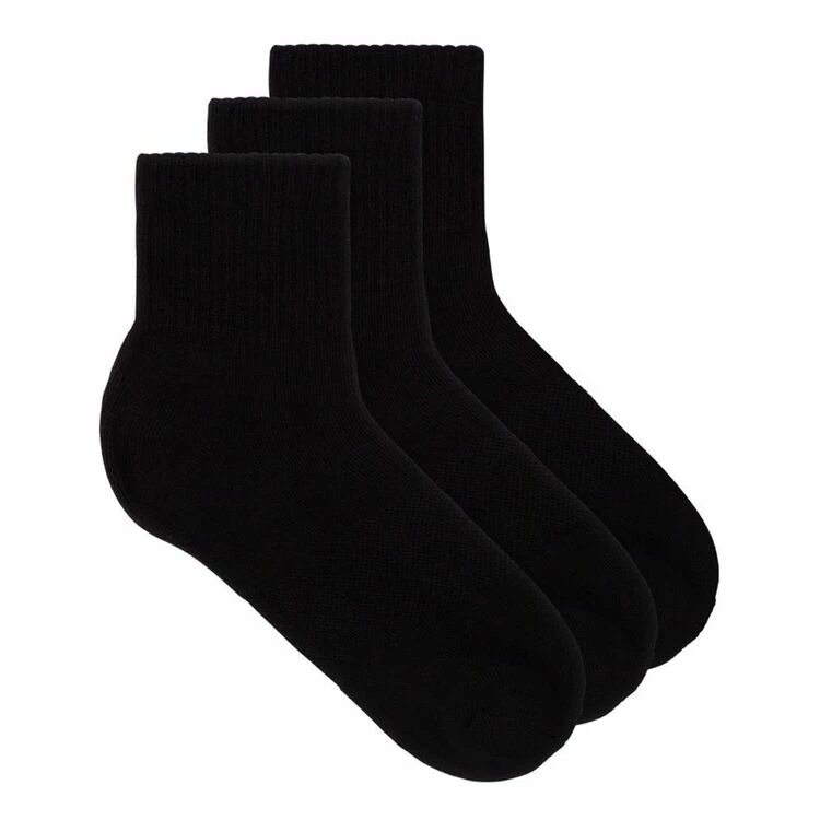 Underworks Ladies Eco Bamboo Sport Quarter Crew Socks 3 Pack Black 5 Underworks Ladies Eco Bamboo Sport Quarter Crew Socks 3 Pack Black - Image 3
