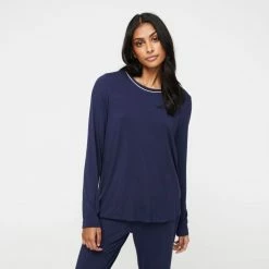 Sash & Rose Bamboo Curved Hem Long Sleeve Tee Navy 7 Sash & Rose Bamboo Curved Hem Long Sleeve Tee Navy -Women's Clothing store online 636696 C 0410 00