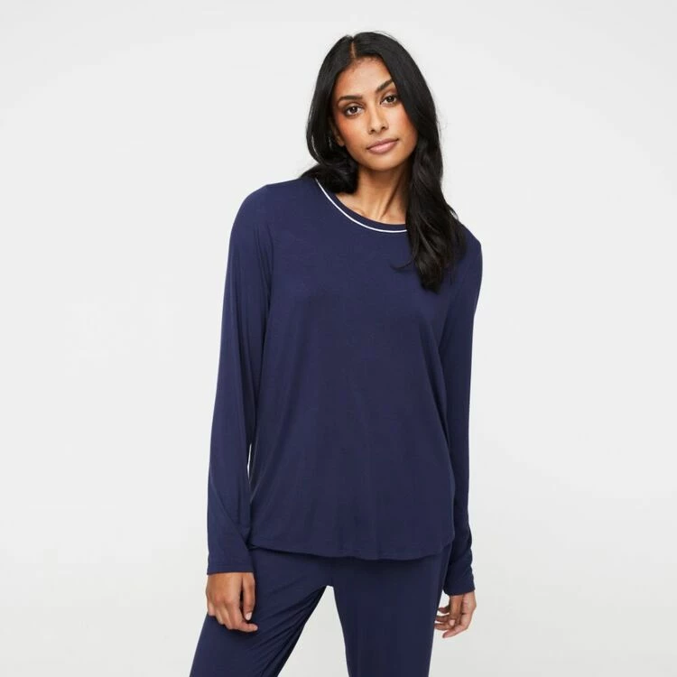 Sash & Rose Bamboo Curved Hem Long Sleeve Tee Navy 5 Sash & Rose Bamboo Curved Hem Long Sleeve Tee Navy - Image 3