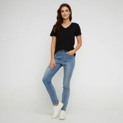 Khoko Basics Vee Neck Cotton Printed Tee Black 9 Khoko Basics Vee Neck Cotton Printed Tee Black -Women's Clothing store online 639772 C 0001 00 3