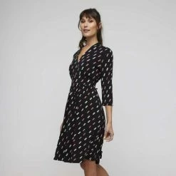 Khoko Smart V Neck F/Flare 3/4 Sleeve Dress Black & Print 8 Khoko Smart V Neck F/Flare 3/4 Sleeve Dress Black & Print -Women's Clothing store online BP634865001 blk prn 3