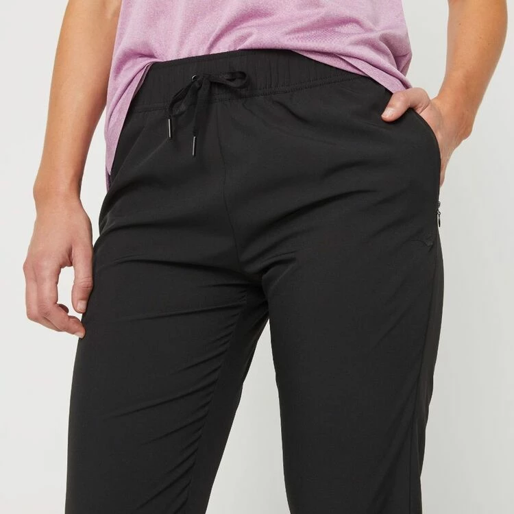 Diadora Stretch Woven Three Quarter Pants Black 4 Diadora Stretch Woven Three Quarter Pants Black - Image 2