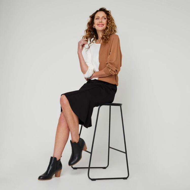 Jane Lamerton Flippy Skirt Black 4 Jane Lamerton Flippy Skirt Black - Image 2